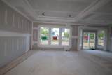 818 Hilton Drive - Photo 4