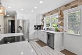 305 Woodsview Drive - Photo 10