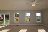 1095 Jeffrey Lane - Photo 4