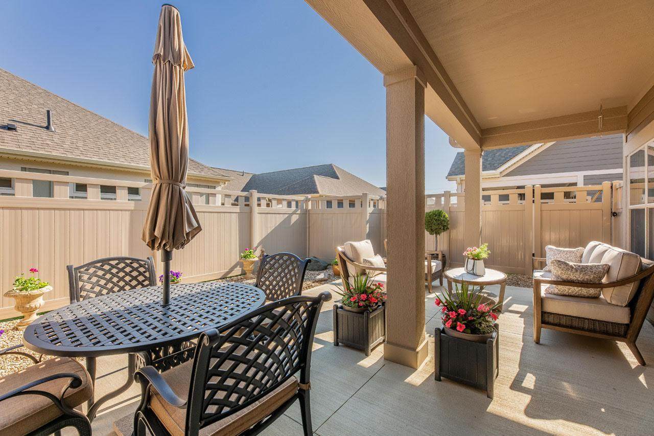 6079 Ludwig Street - Photo 1