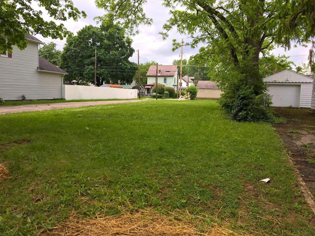 253 Whitethorne Avenue - Photo 1