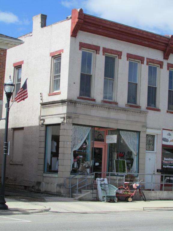 19 Main Street - Photo 1