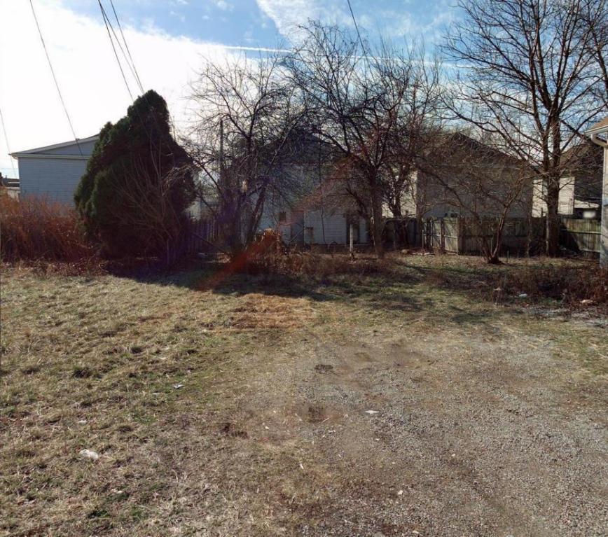 557 South Lane Avenue - Photo 1