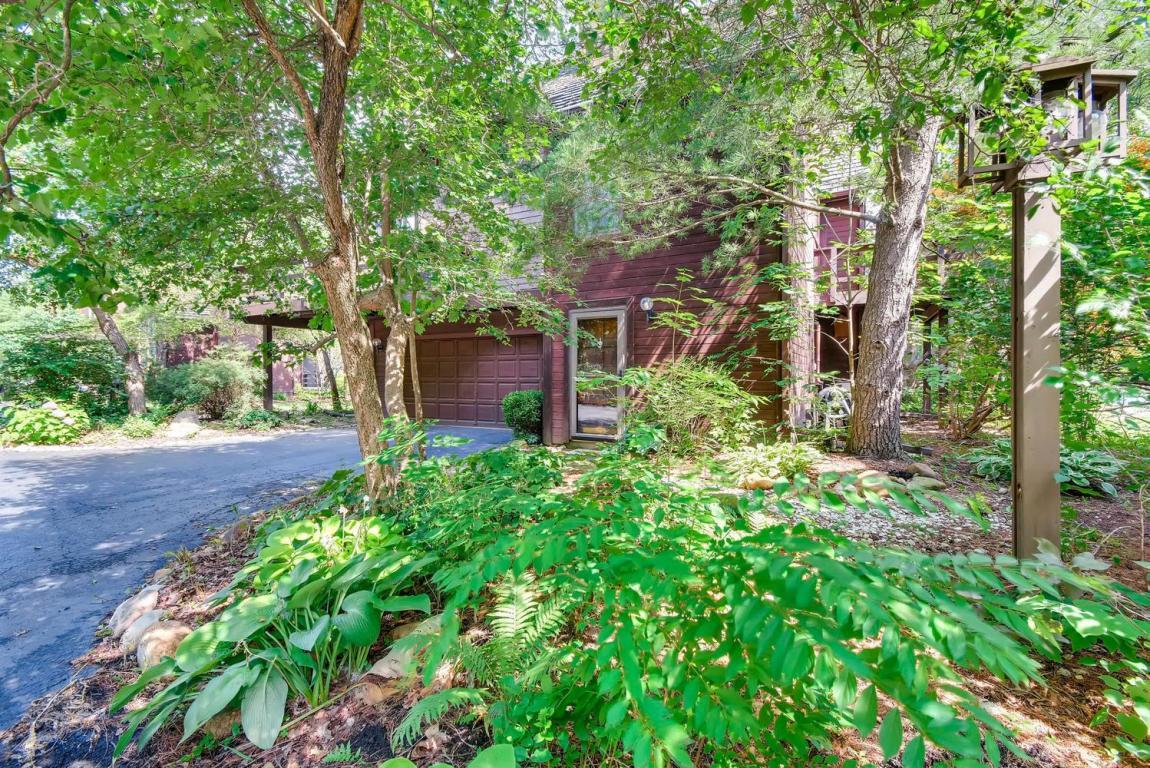 480 Beachside Drive - Photo 1