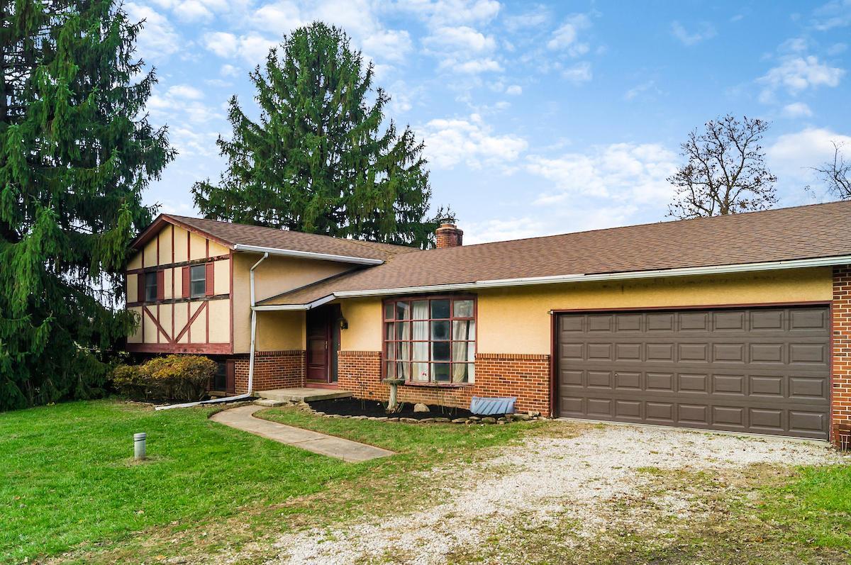 7551 Lee Road - Photo 1
