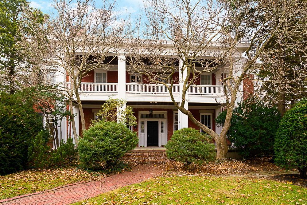 60 1st Street - Photo 1