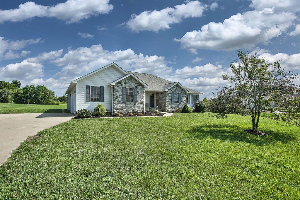 10080 Fairfield Farms Drive - Photo 1