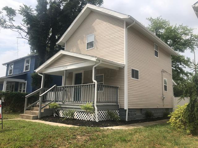 1526 Duxberry Avenue - Photo 1