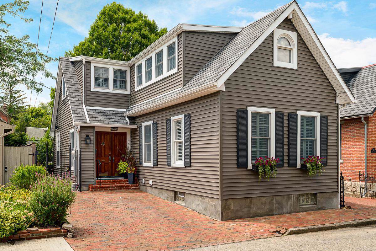751 Lazelle Street - Photo 1