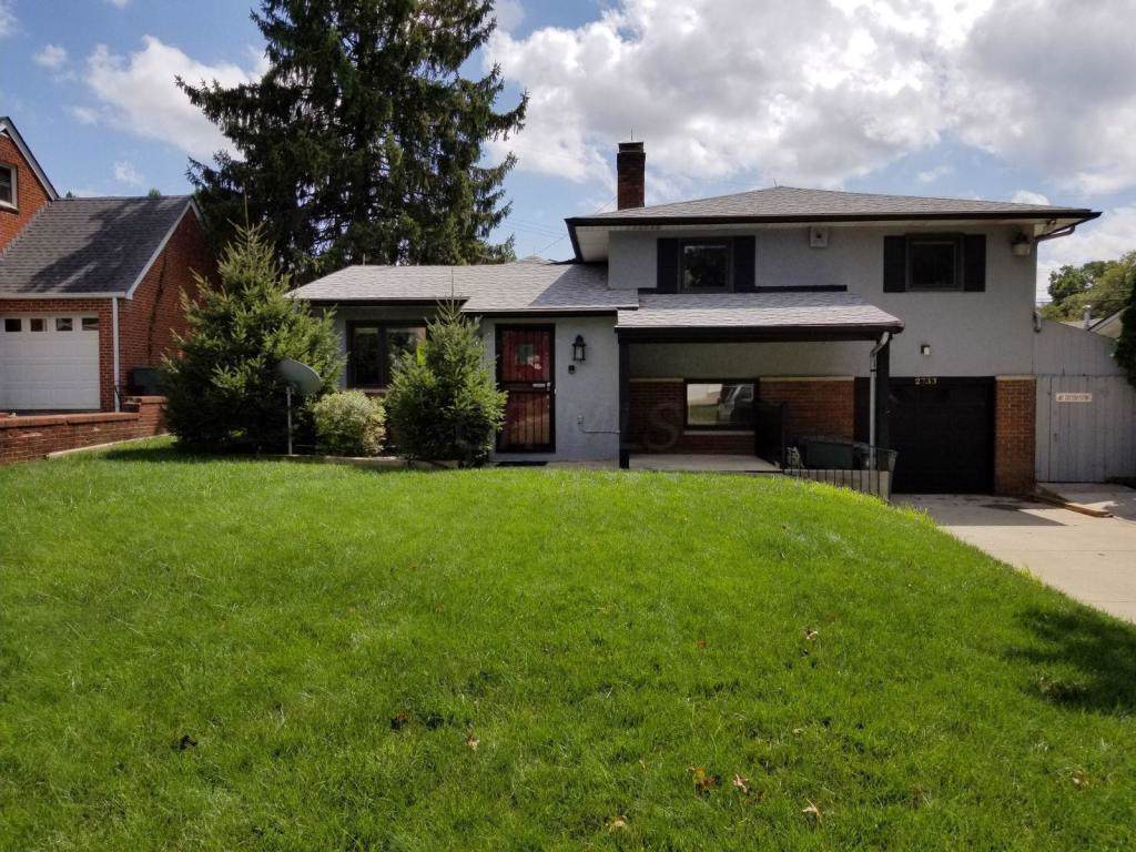2733 Livingston Avenue - Photo 1