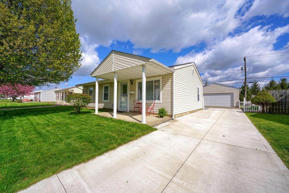1088 Secrest Avenue - Photo 1