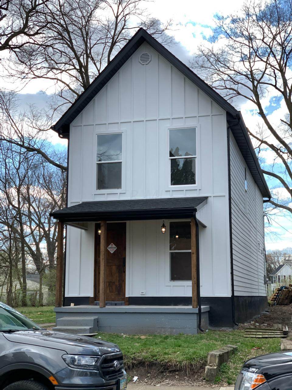 163 Chicago Avenue - Photo 1