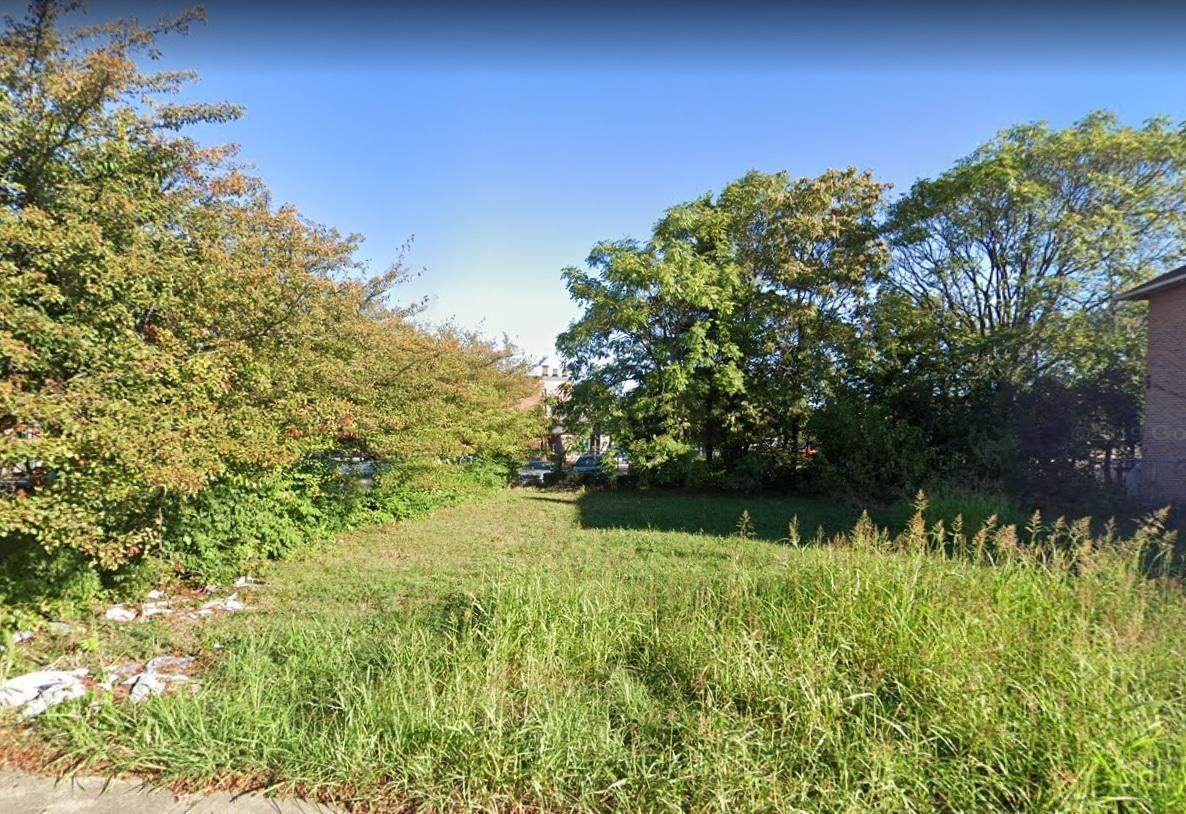 940 Mcallister Avenue - Photo 1