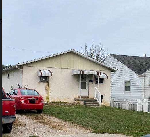 752 Broad Street - Photo 1