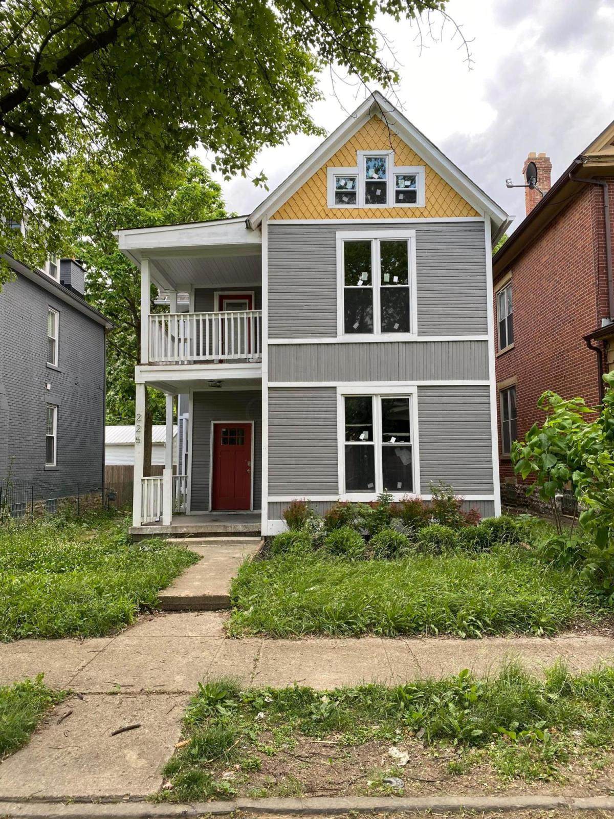 225 Miami Avenue - Photo 1
