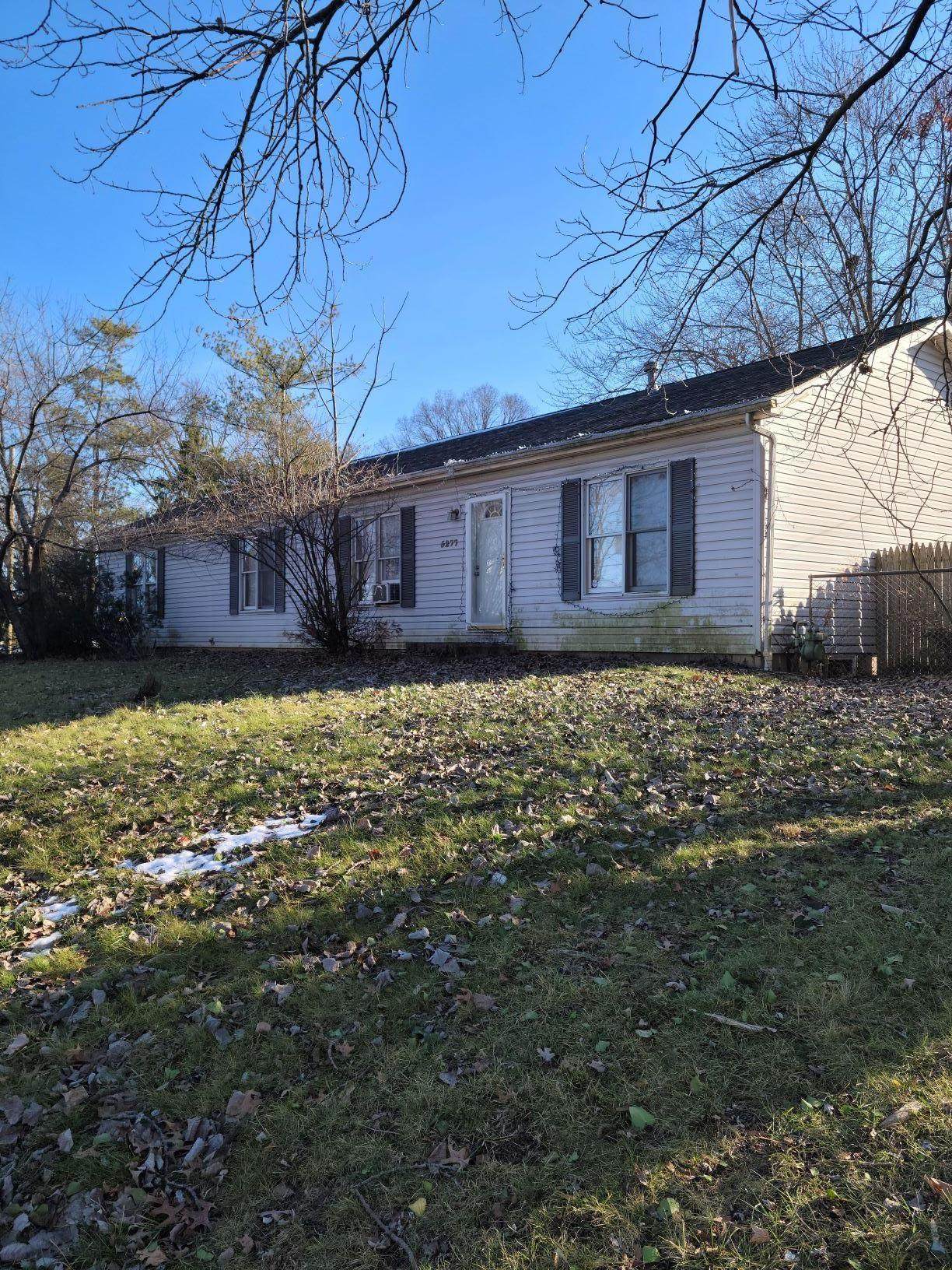 5277 Livingston Avenue - Photo 1