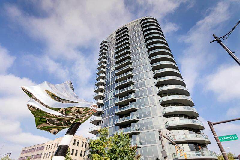 300 Spring Street - Photo 1