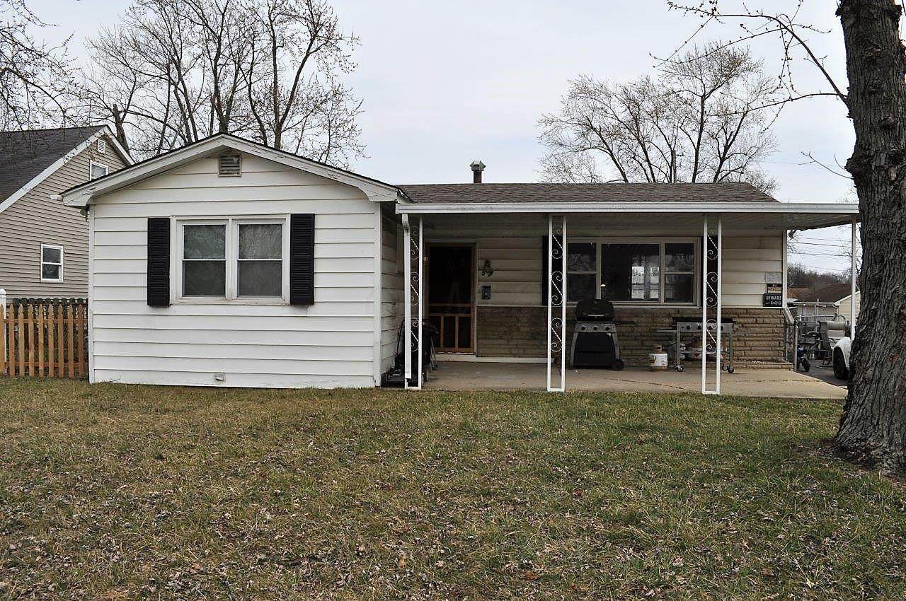 504 Maple Drive - Photo 1