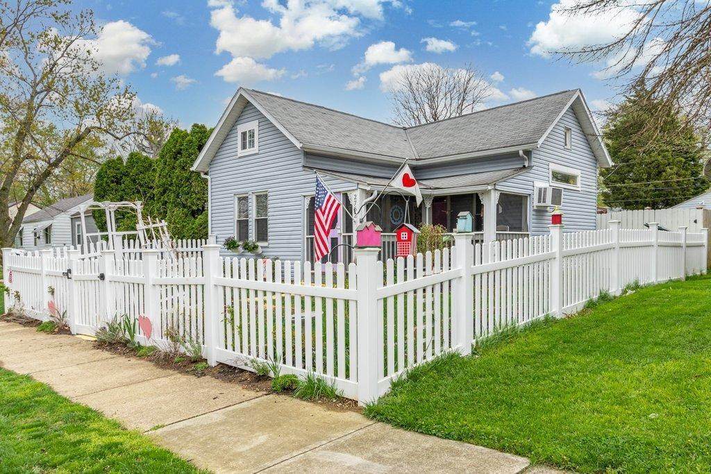 2762 Azelda Street - Photo 1