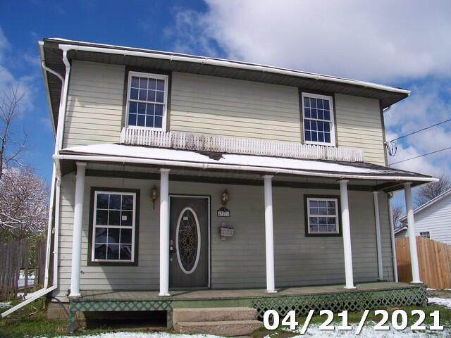 727 State Street - Photo 1