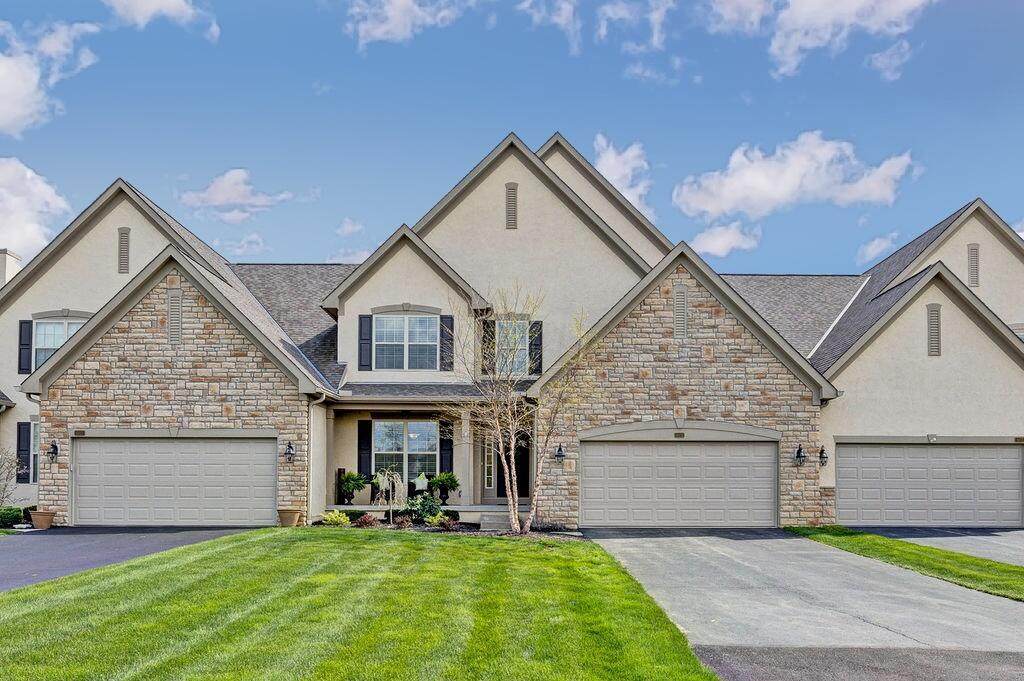 4831 Scenic Creek Drive - Photo 1