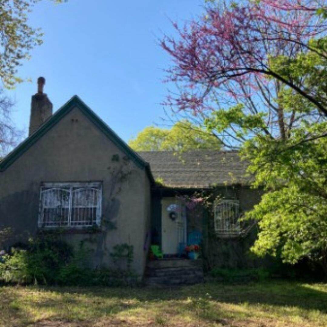 831 Sunbury Road - Photo 1
