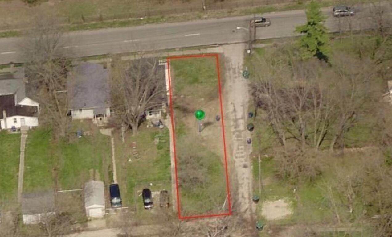 1443-1445 Mooberry Street - Photo 1