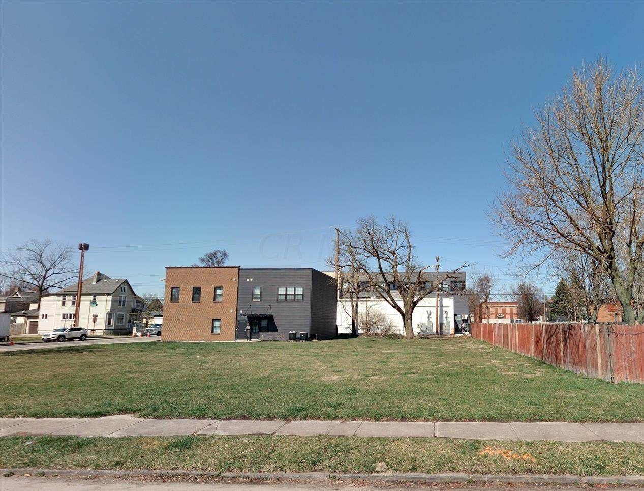 1120 Franklin Avenue - Photo 1