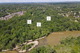 4400 Deer Run Drive - Photo 1