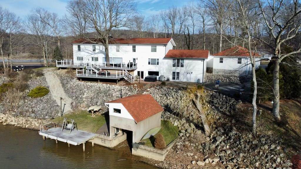 495 Bevens Lane - Photo 1