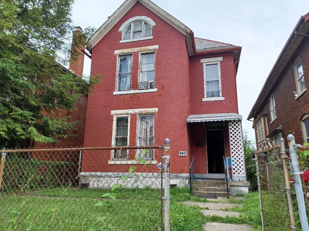 593 Ohio Avenue - Photo 1