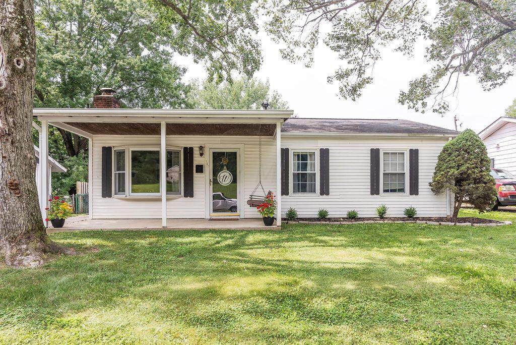 147 Lakeview Drive - Photo 1