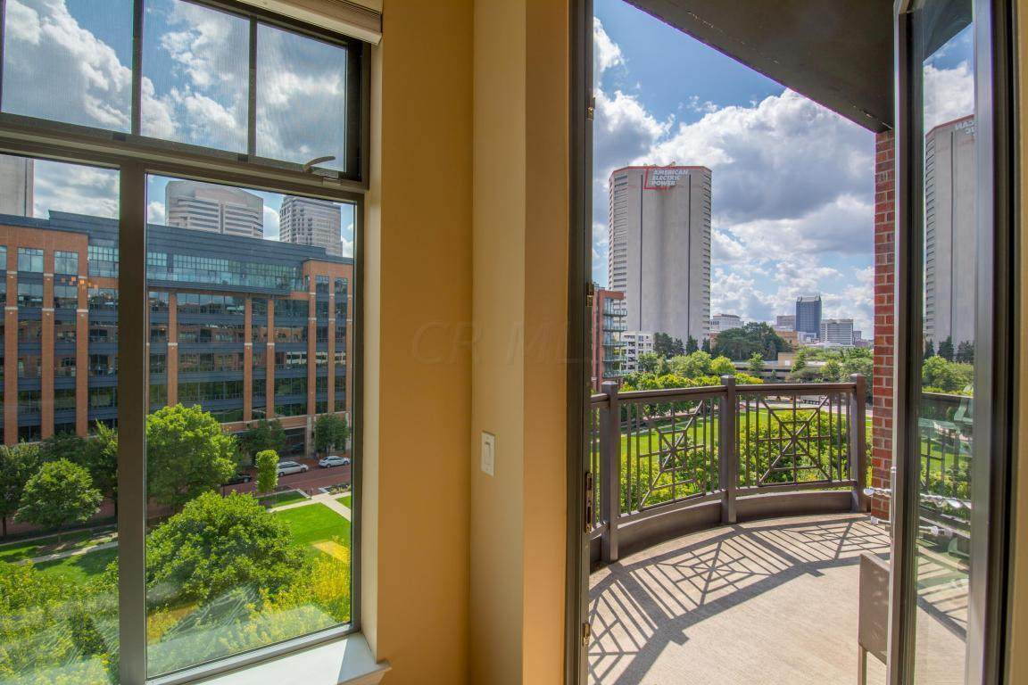 250 Daniel Burnham Square - Photo 1