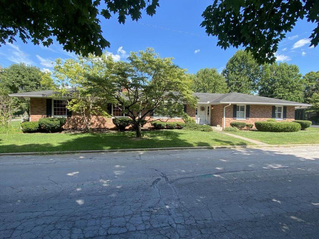 440 Wood Lane - Photo 1