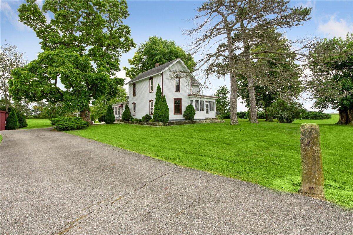 25842 Claibourne Road - Photo 1