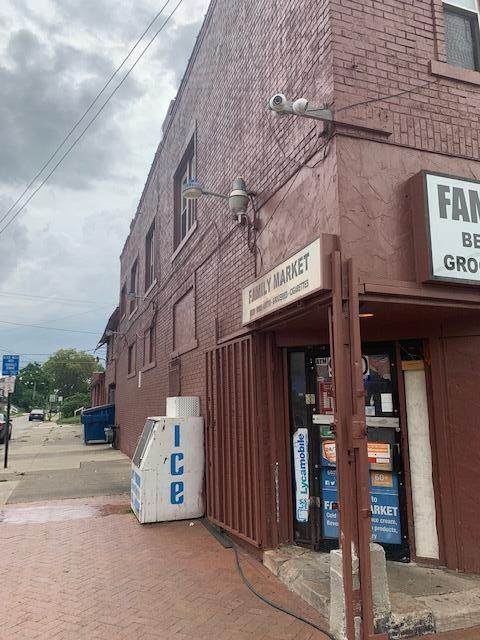 940 Livingston Avenue - Photo 1