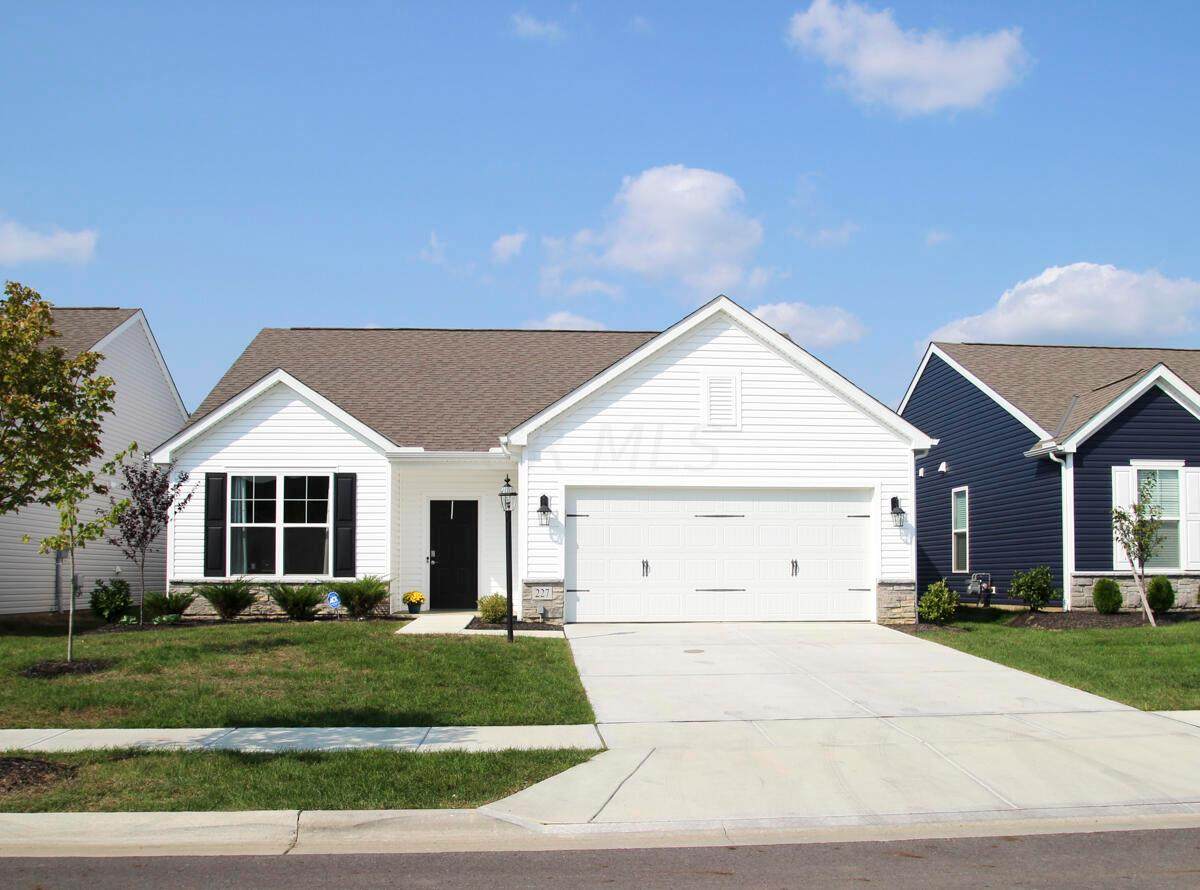 227 Woodland Sky Drive - Photo 1