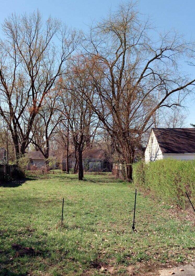 2625 Clybourne Road - Photo 1