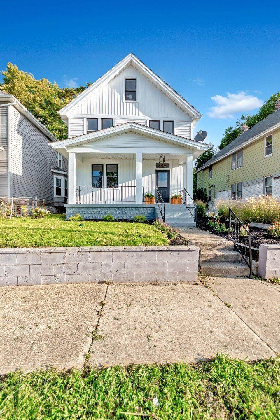 1338 Cole Street - Photo 1