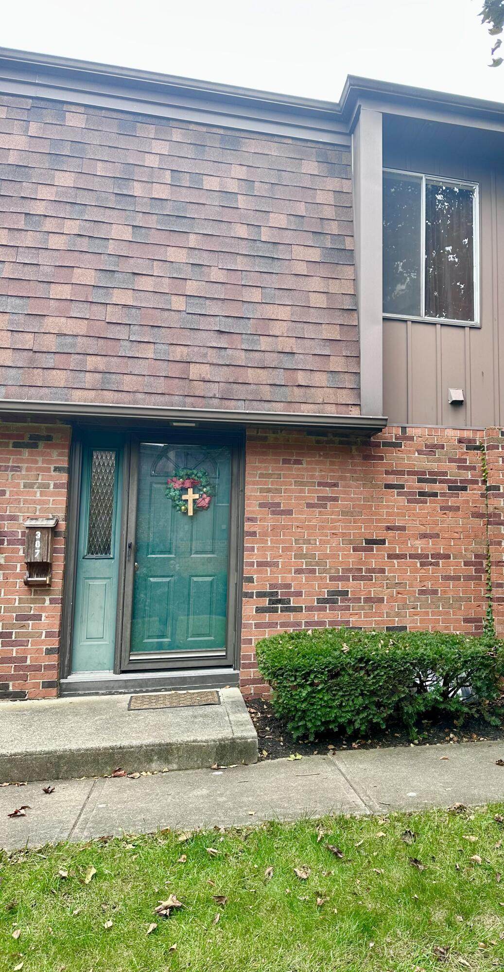 387 Shell Court - Photo 1