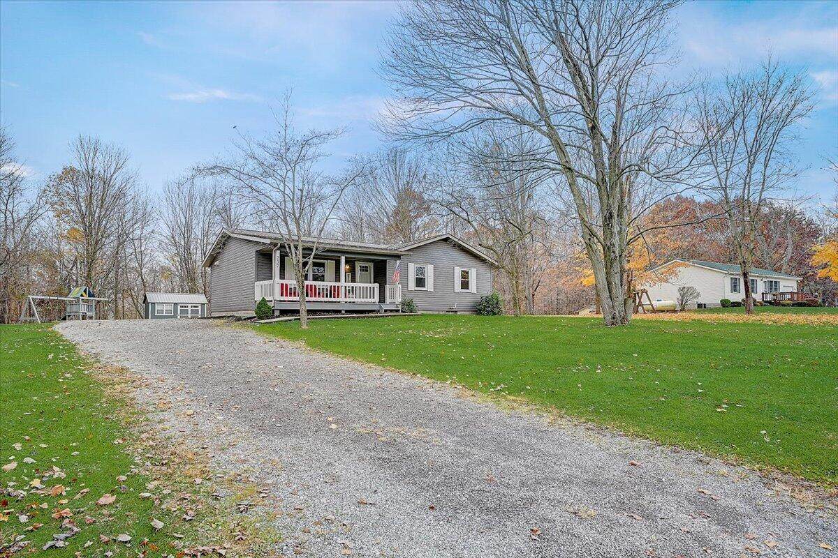 237 Lakeview Heights Drive - Photo 1