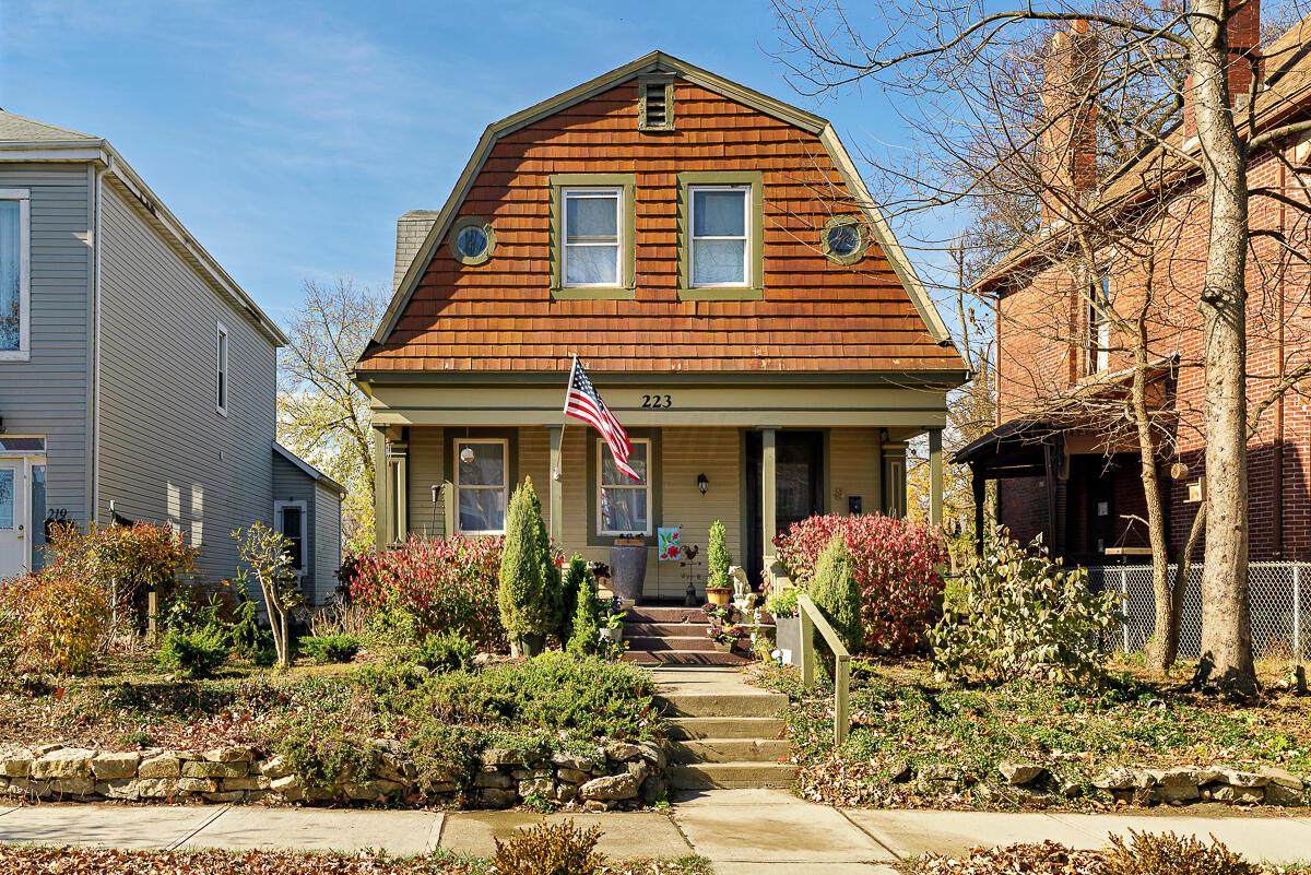 223 Monroe Avenue - Photo 1