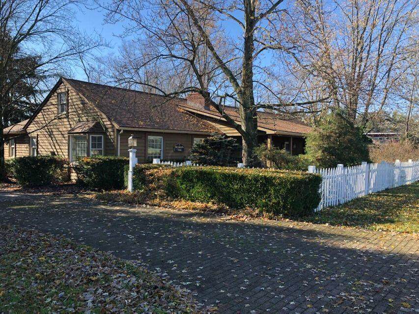735 Main Street - Photo 1