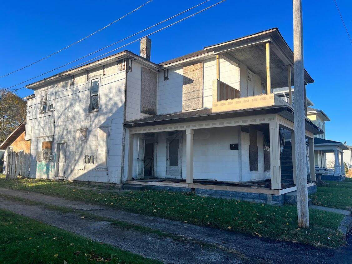 821 Columbia Street - Photo 1