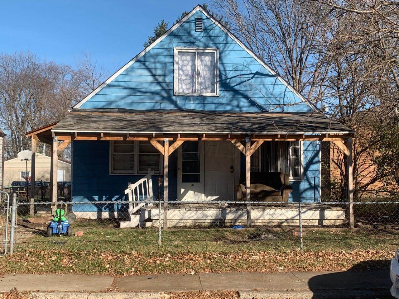 3012 11th Avenue - Photo 1