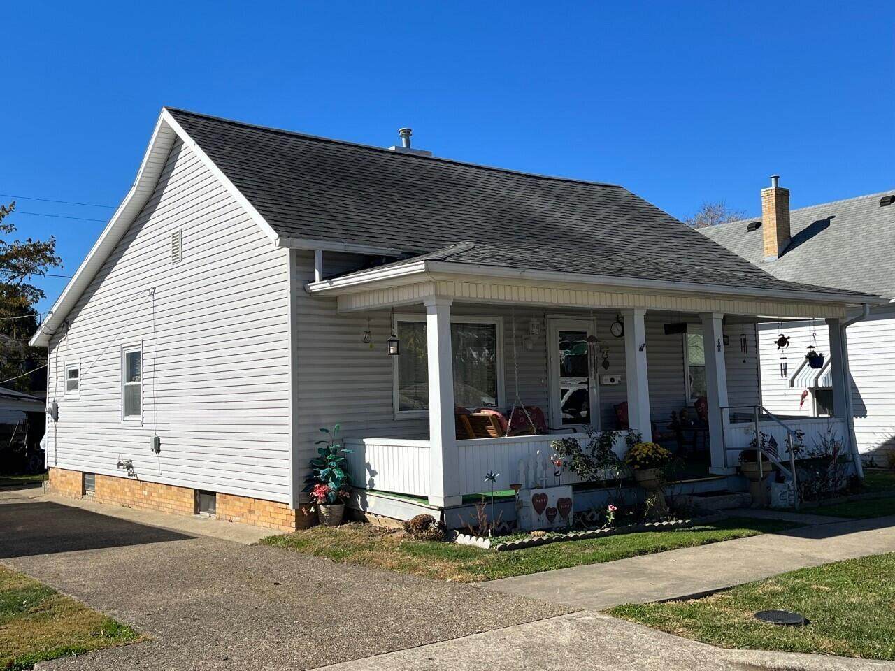 677 Walnut Street - Photo 1