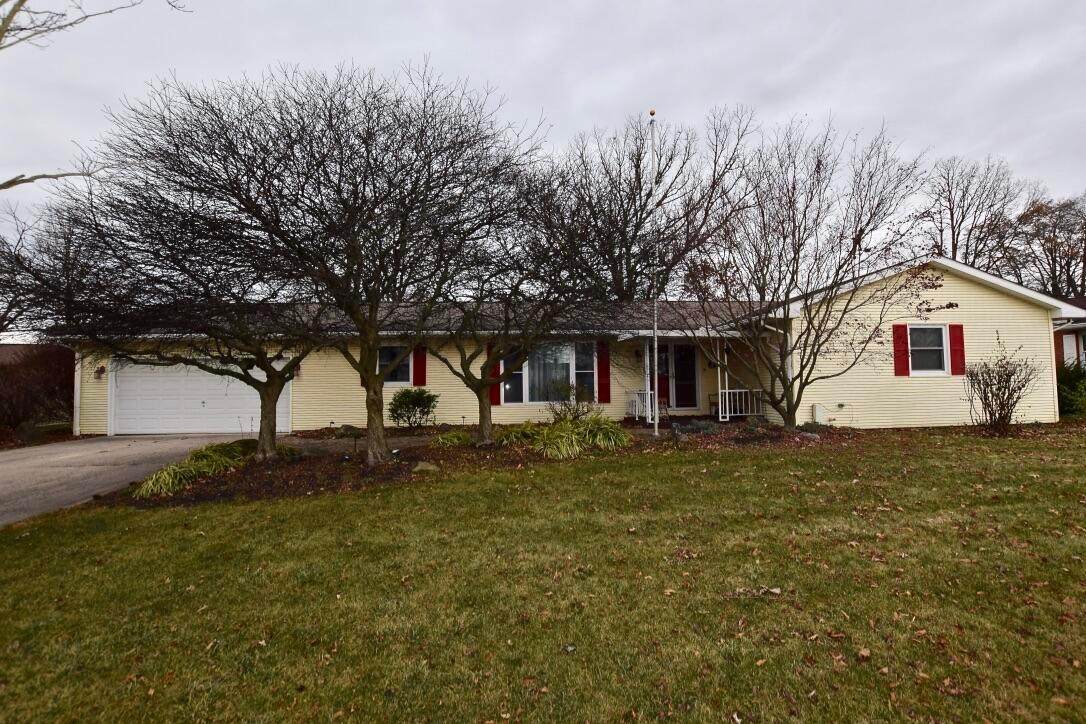 1625 Oxford Road - Photo 1