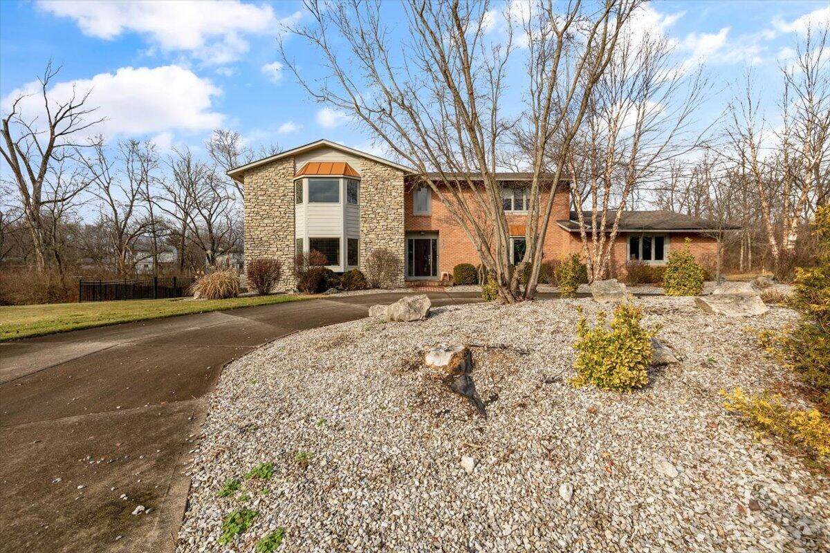 930 Raintree Court - Photo 1