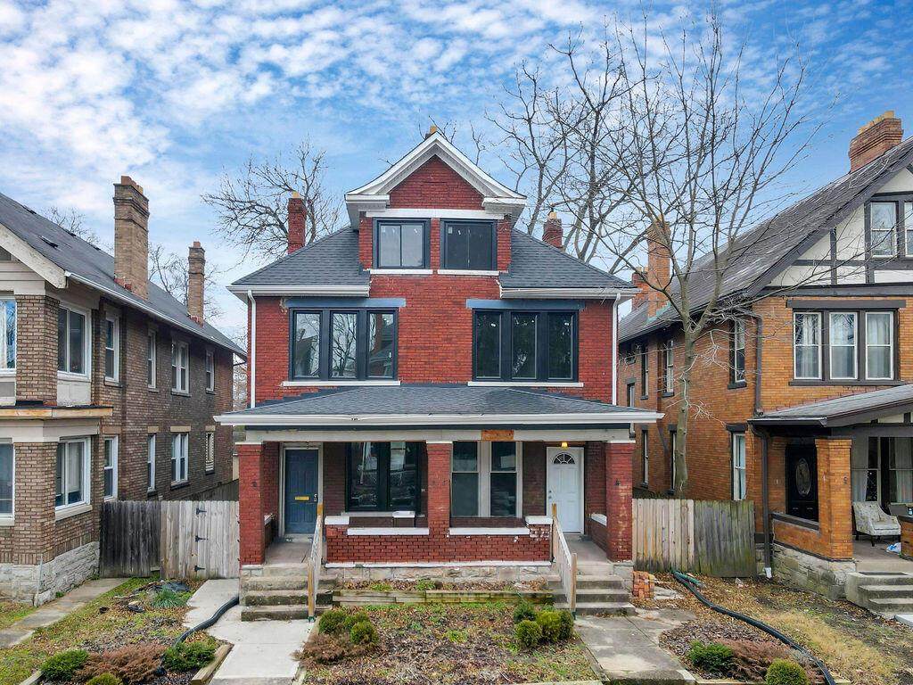 370-372 Morrison Avenue - Photo 1