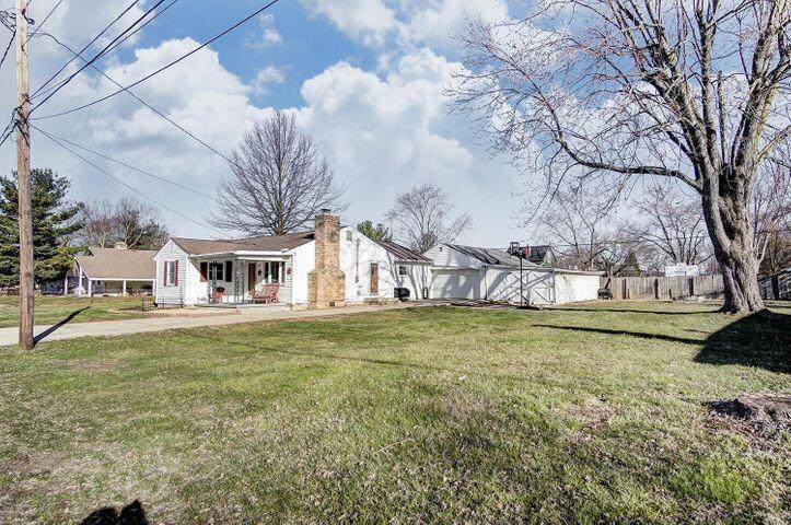 1680 Hillcrest Avenue - Photo 1